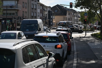 Esch / Der alltägliche Verkehrsinfarkt: Gemeinde bittet um Verständnis und Geduld