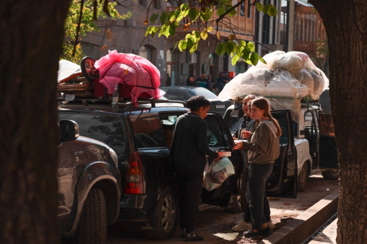 Armenien / Mehr als 50.000 Menschen aus Bergkarabach geflohen