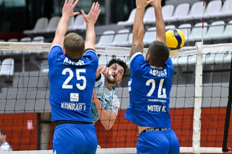 Juan Pablo Stutz (Mitte) und die Mannschaft aus Belair mussten einen Trainerwechsel hinnehmen