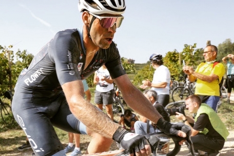 Radsport / „Gelitten und genossen“: Tim Diederich fährt bei der Gravel-WM auf Platz 57