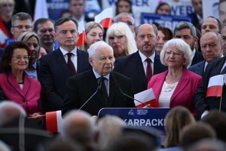 Polen / Wahlkampf mit der Angst: Knappes Rennen zwischen Liberalen und Konservativen steht an