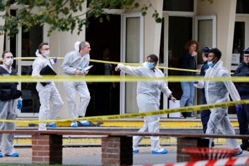 „Allah ist groß“-Rufe / Messerangriff an französischer Schule: Ein Lehrer stirbt, zwei Menschen werden verletzt