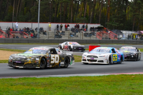 Motorsport / „Eine Riesenshow“: Gil Linster feiert Premierensieg im Nascar