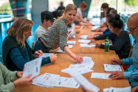 Parlamentswahlen / Schweiz rückt nach rechts – National-konservative SVP gewinnt