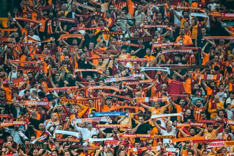 Champions League / Bayern eiskalt in der „Hölle“ von Istanbul