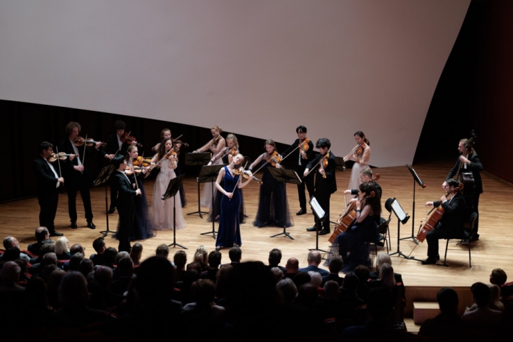 Alain spannt den Bogen / Warum das Ensemble Esperanza ein Orchester zum Entdecken ist