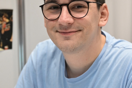 Mich Weber studiert in Brüssel und empfiehlt Interessierten, in eine WG zu ziehen