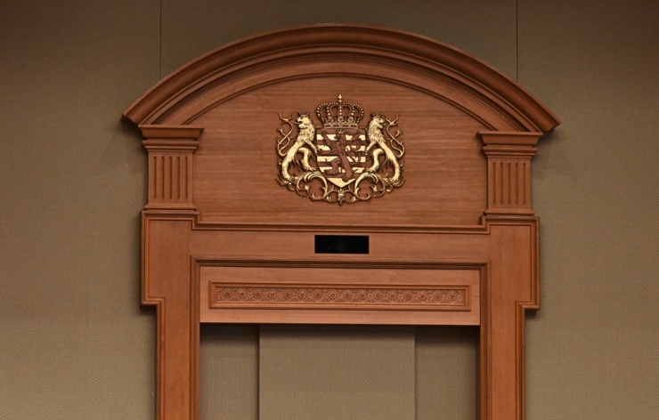 Der Wahlflüsterer / Schöne Bescherung