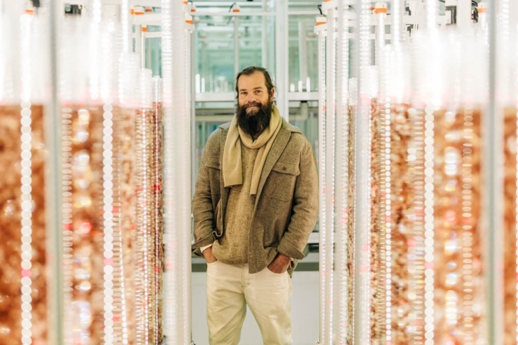 Umwelt / Wie der Australier Sam Elsom mit Algen gegen den Klimawandel kämpft