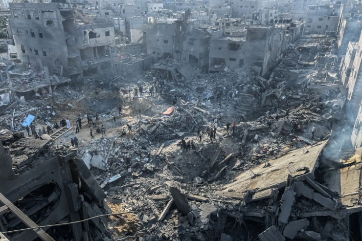 Naher Osten / Krater der Zerstörung: „Es hatte Häuser und Menschen verschluckt“