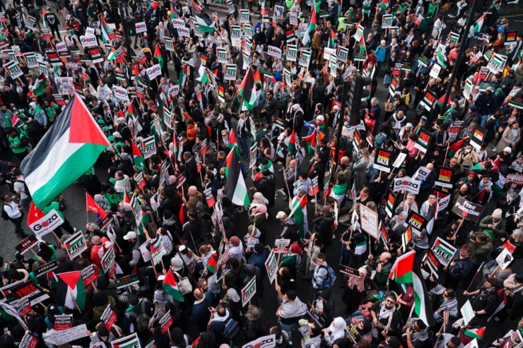 Nahostkonflikt / Tausende Teilnehmer bei pro-palästinensischen Demonstrationen in Europa und den USA