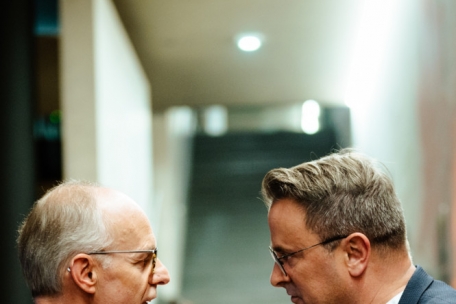 Waren schon am Wahlabend in intensive Gespräche verwickelt: Luc Frieden und Xavier Bettel