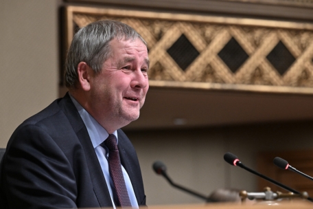 Parlamentspräsident Michel Wolter hat zwischen Parlament und Formateur Luc Frieden vermittelt.