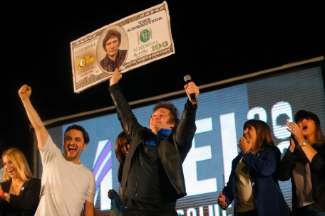 Argentinien / „Man wählt das geringere Übel“: Unentschlossenheit vor Präsidentenstichwahl