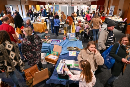 Fotos / Walfer Bicherdeeg: Eine bunte Mischung aus Autoren, Herausgebern und Lesern