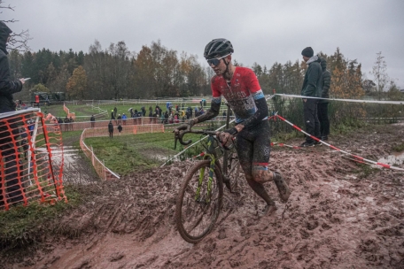 Radsport / Skoda Cross Cup Sonntag in Cessingen: Majerus und Wenzel in der Favoritenrolle