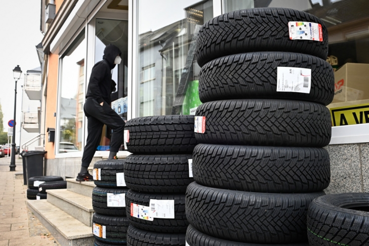 Editorial / Kein Kavaliersdelikt: Warum spätestens jetzt Winterreifen aufgelegt werden müssen