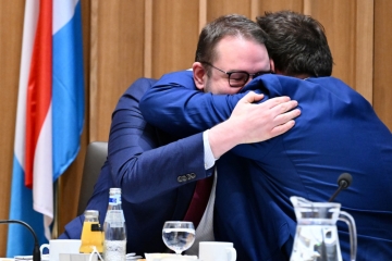 Emotionaler als gedacht / 17 Ja-, eine Nein-Stimme: Christian Weis ist neuer Bürgermeister von Esch