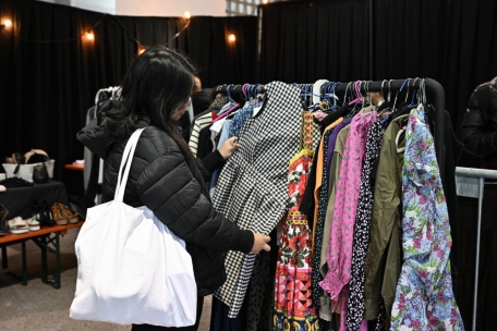 Luxemburg-Stadt / „Lët’z Refashion“ organisiert Kleidertauschpartys: „Fehlt an Möglichkeiten“ 