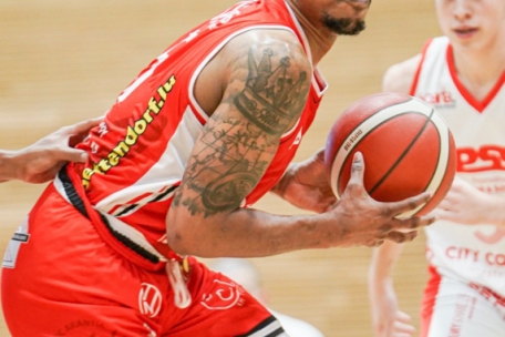 John Stith steuerte 31 Punkte zum Felser Sieg bei