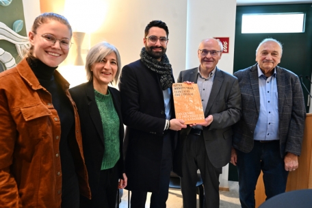 Zenia Charlé (ORT Süden), Nancy Braun (Esch2022-Direktorin), Tourismus- und Kulturminister Eric Thill, Pierre Hurt vom „Ordre des architectes“ sowie Erny Müller, Gemeinderat Differdingen (v.l.n.r.)