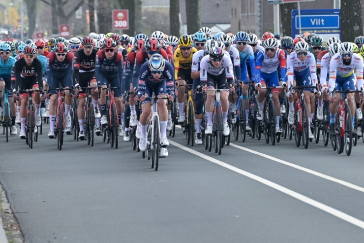 Radsport / Herzrasen im Peloton: Immer mehr Profis leiden unter Herzproblemen – aber warum?