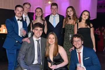Fotogalerie / Zürcher Ball: Luxemburger Studententradition an Weihnachten