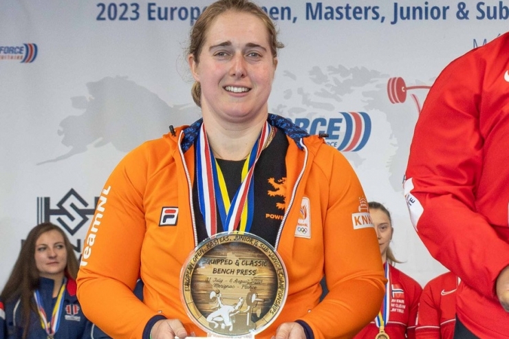 Schwerathletik / Weltmeisterin Ankie Timmers tritt jetzt für Luxemburg an – PWF hat große Pläne für 2024
