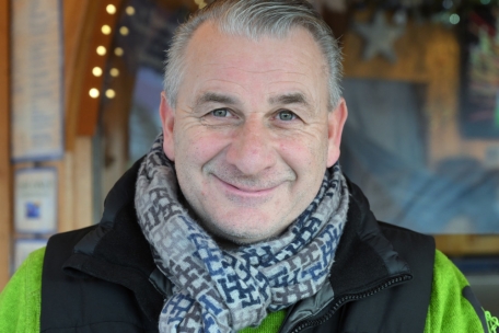 Noch vor der beliebten Feuerzangenbowle kaufen die Menschen bei Jörg Grünberg und seiner Frau vor allem den Klassiker Glühwein