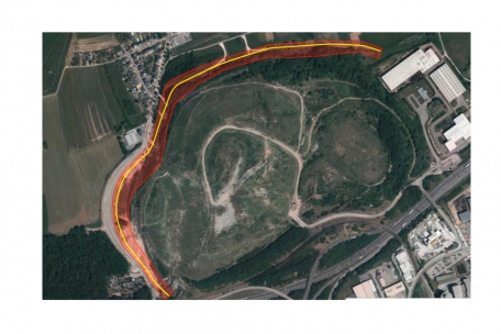 Ansicht des „Crassier“ von oben: Hier soll nach der Versiegelung ein Solarpark entstehen