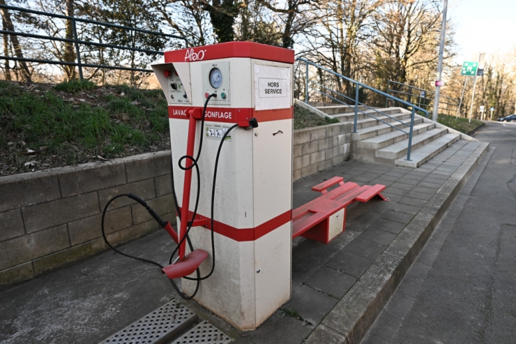 Esch / Fahrradstation am Stadion soll Ende des Monats endlich repariert sein