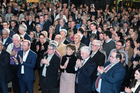 Happy Clappy? Nein, ein gut gelauntes CSV-Parteivolk..