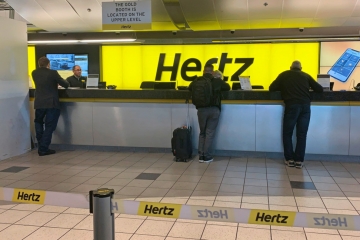 Technik / Autovermieter Hertz verkauft ein Drittel seiner E-Autos wegen fehlender Nachfrage