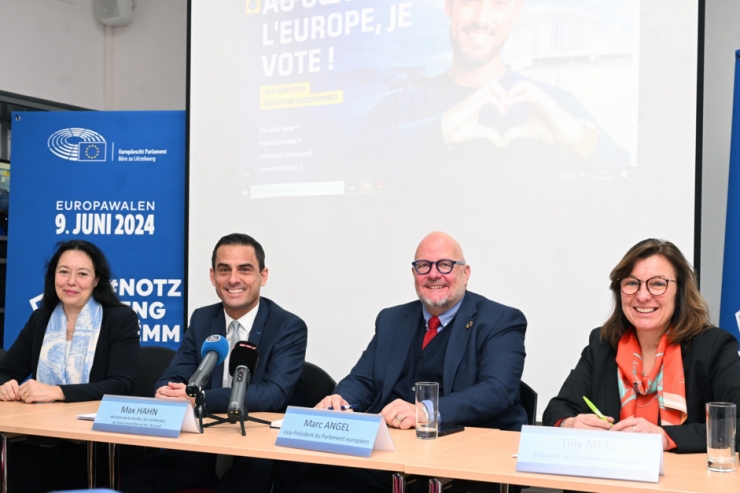 Kampagne zur Europawahl / Kreuzchen machen, Demokratie retten