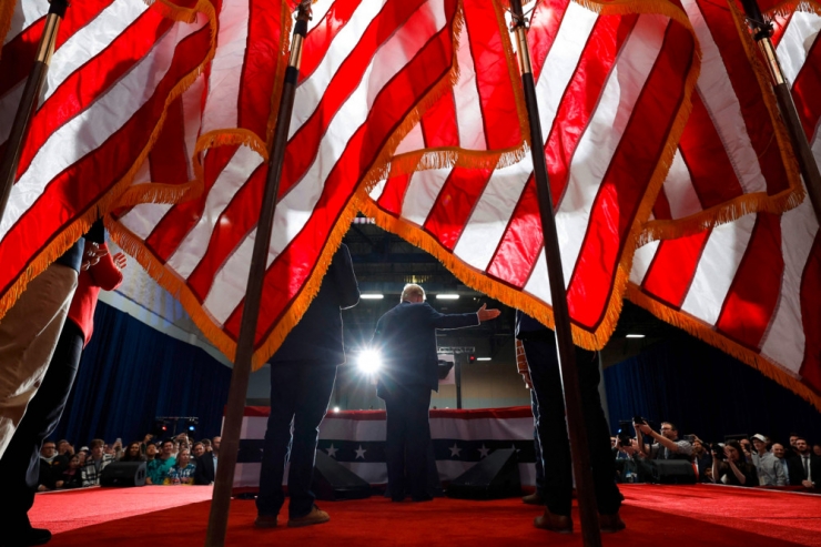 Rasanter Sieg in Iowa / Trump dominiert erste Vorwahl im US-Wahljahr