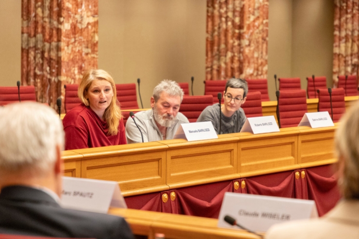 Petition / Debatte in der Chamber: Mehr Zeit für Eltern