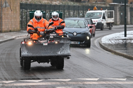 Am Donnerstag sollte man auch ohne Spezialgerät durchs Land kommen – wobei im äußersten Norden hier und da so ein Schneeschieber doch nützlich sein könnte.