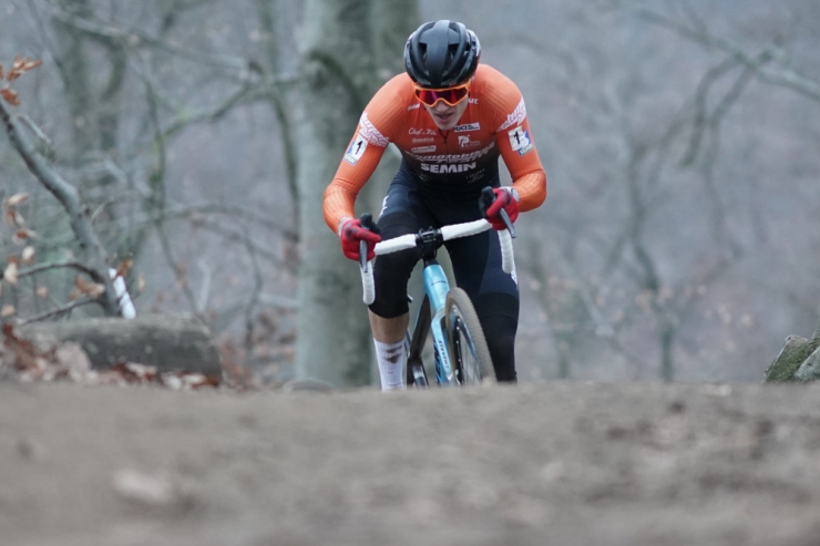 Radsport / Letzter Lauf des Skoda Cross Cup: Duell Kockelmann/Conter am „Tossebierg“