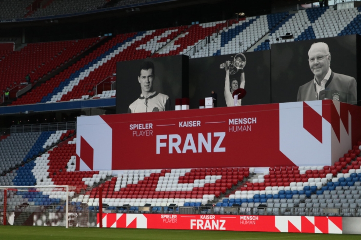 Abschied von Beckenbauer / Berührende Worte von Hoeneß: „Franz, du fehlst mir sehr“