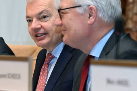 Didier Reynders und Claude Wiseler bei der Vorstellung des EU-Berichts zum Rechtsstaat