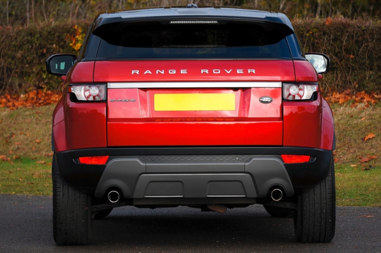 Polizei warnt / Diebe haben es auf relativ frisch angemeldete Range Rover abgesehen