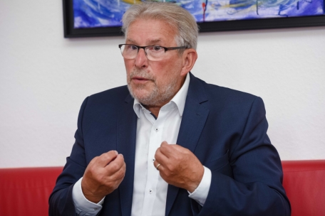 Mars di Bartolomeo: „Haben mit der CSL eine ‚frappe de force’ der Arbeitnehmerschaft geschaffen.“ Das Festschreiben der Berufskammern in der Luxemburger Verfassung sei ein frühes Geburtstagsgeschenk gewesen.