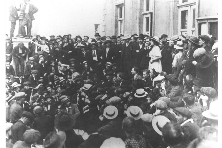 L’histoire du temps présent / Les cent ans de la Chambre des salariés: „Sous le haut patronage de nous-mêmes“