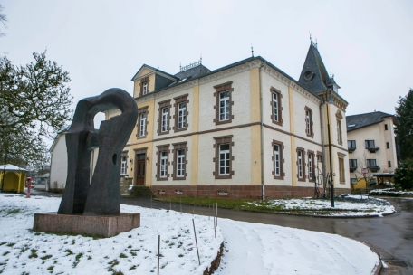 Das „Centre thérapeutique d’Useldange“ (CTU) ist auf die Behandlung von Alkohol-, Cannabis- und/oder Medikamentenabhängigen spezialisiert