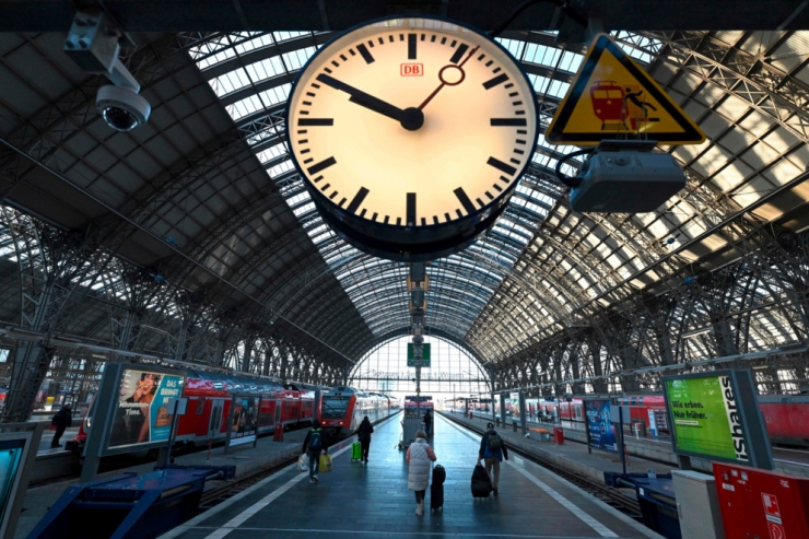GDL-Tarifstreit / Deutsche Bahn: Züge fahren wieder nach normalem Fahrplan