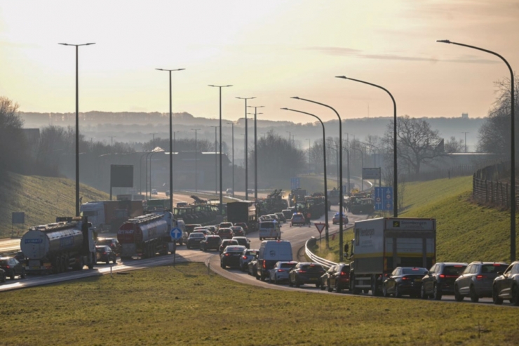 Belgien / Protestierende Bauern verlangsamen den Verkehr – auch in Richtung Luxemburg