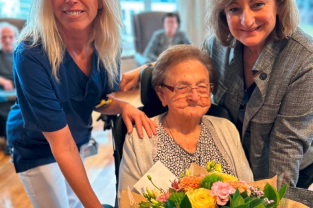 Runder Geburtstag / Herzlichen Glückwunsch: Marie-Charlotte Hanck-Hary wird 100