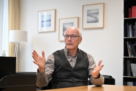 Thierry Hoscheit / Bettelverbot: Der Präsident des Obersten Gerichtshofs hat ein Problem mit der Politik