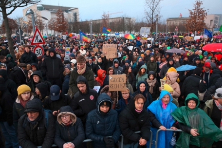 Deutschland / Hunderttausende bei Demonstrationen gegen Rechtsextremismus