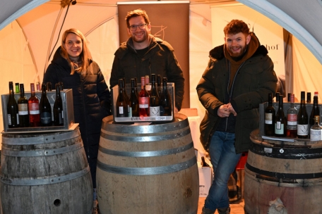 Na, genug Auswahl vorhanden? Die stilechte Pr&auml;sentation auf dem Fass macht auf jeden Fall neugierig.